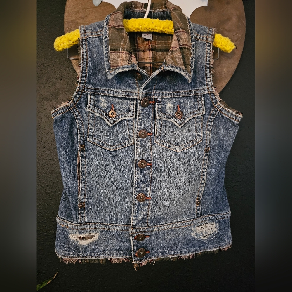 Silver jeans denim vest 💯 - Picture 2 of 7